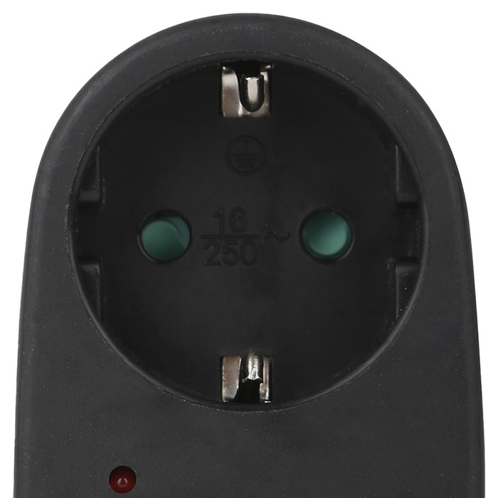 adapter-1-gnezdo-2-usb-porta-na-evro-vilku-sz-16a-230v-3680vt-ip20-chernyj-27419-3-9905258-3 Адаптер 1 гнездо + 2 USB порта, на евро вилку, с/з, 16A, 230В, 3680Вт, IP20, черный, 27419 3 — изображение 4