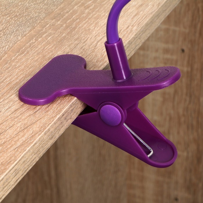 derzhatel-prishhepka-gibkijreguliruemyj-dlja-smartfona-3-7ampquot-60-sm-shir.-derzh.-12-smfiolet.-7602336-3 Держатель-прищепка, гибкий,регулируемый, для смартфона 3-7", 60 см, шир. держ. 12 см,фиолет. — изображение 4