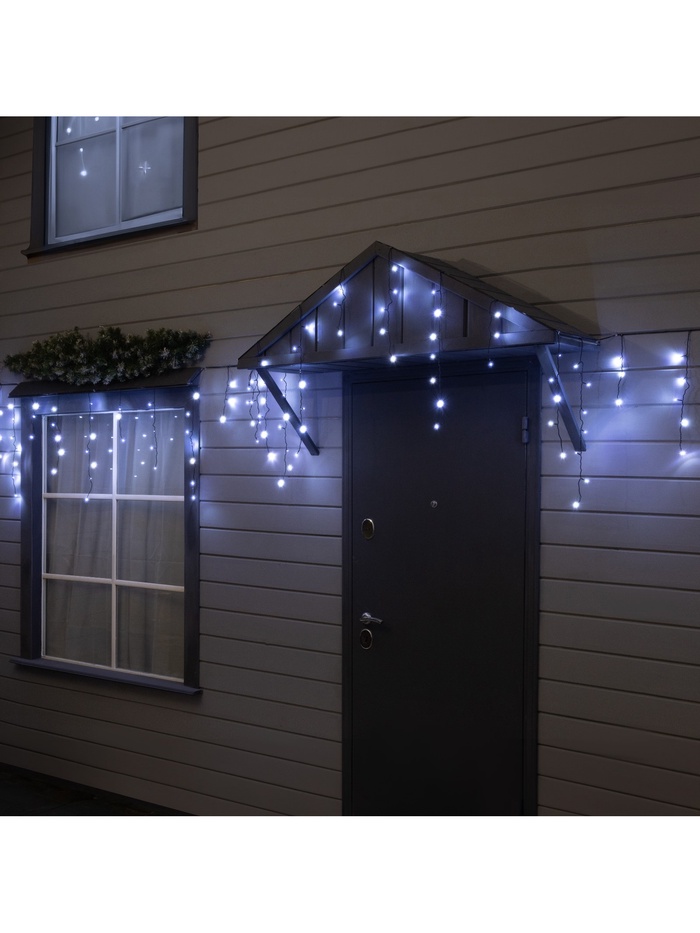 girljanda-amp171bahromaamp187-12-amp215-0.7-m-ip44-ums-tjomnaja-nit-240-led-svechenie-beloe-mercanie-220-v-10610456-4 Гирлянда «Бахрома» 12 × 0.7 м, IP44, УМС, тёмная нить, 240 LED, свечение белое, мерцание 220 В — изображение 5
