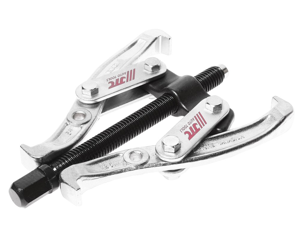 jtc-35135-1 JTC-35135 - Съемник подшипников 2-х лапый 55-127мм 5" JTC - Съемник 
Комплектация 
Ходовой винт с резьбой высокой точности, высокопрочная траверса, скобы (4 шт.), лапки с захватами (2 шт.).
Описание
Двухзахватный съемник.
Инструмент изготовле — изображение 2