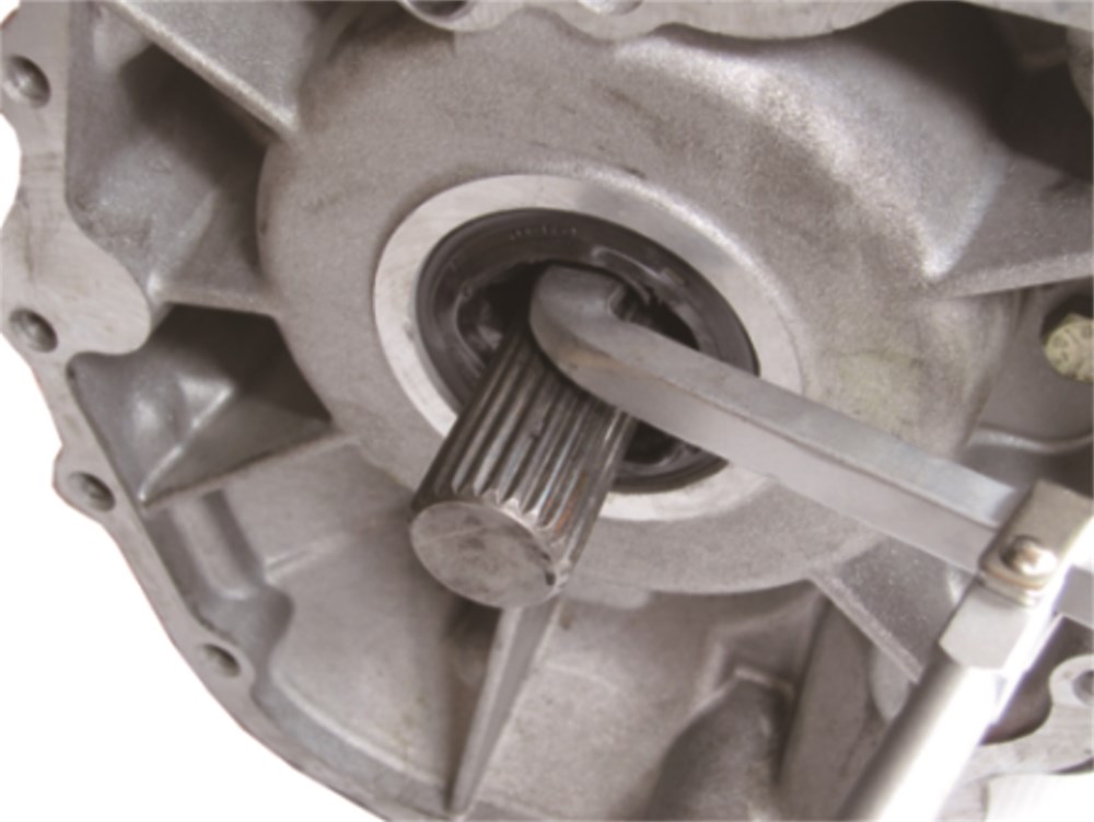 jtc-4062-3 JTC-4062 - Набор съемников сальников и шлангов 6 предметов в кейсе JTC - 
  Специально предназначен для снятия сальников, уплотнительных колец и шлангов. 
  В комплект входят приспособления различной длины и формы для выполнения разных видов работ. — изображение 4