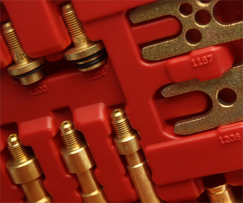 jtc-4707-6 JTC-4707 - Набор адаптеров для тестирования автокондиционера (европейские и американские автомоб.) в кейсе JTC - 
	В набор входят различные адаптеры для тестирования системы кондиционирования на предмет утечек.
	Предназначен для проверки расширительного — изображение 7