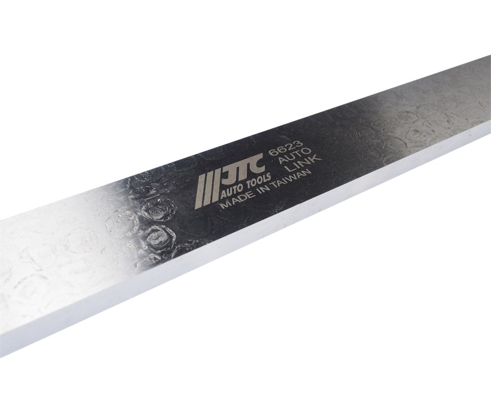 jtc-6623-1 JTC-6623 - Приспособление для выравнивания при замене и настройке сцепления DSG 7 скоростной JTC - 
Инструмент предназначен для измерения при замене и настройке сцепления 7-ступенчатой коробкой передач DSG.
Спецификация: длина 500 мм.
Применение: VW, AUDI — изображение 2