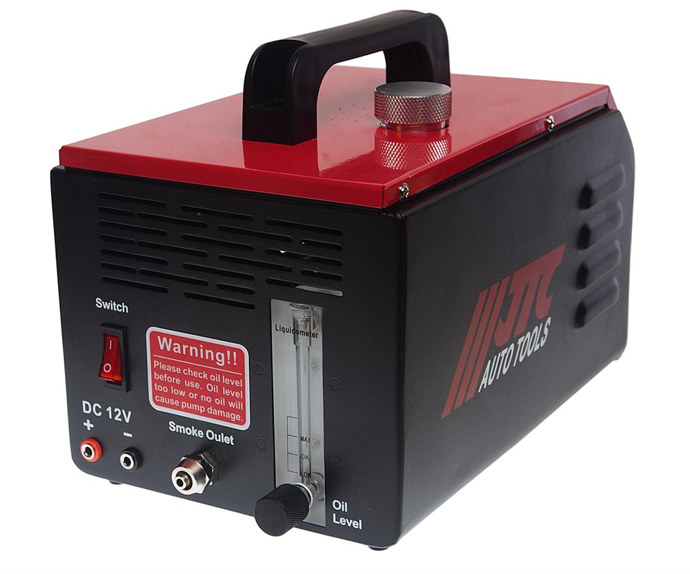 jtc-6856-1 JTC-6856 - Прибор для обнаружения утечек в системе 12V (185x330x210мм) дымогенератор JTC - 
Предназначен для обнаружения утечек в системе.
Разработан с масляным окном, расходомером и манометром воздуха, для более легкого использования.
Применяется для — изображение 2
