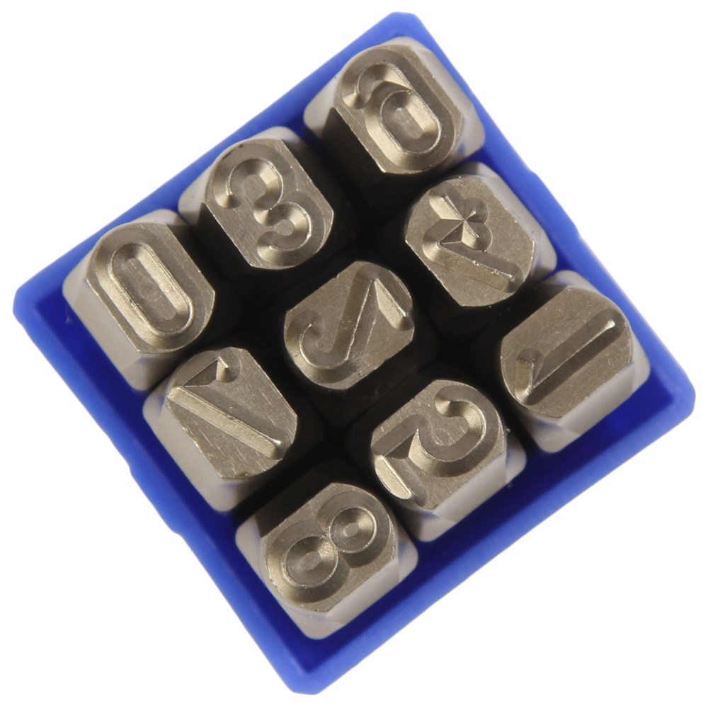 jtc-7244-1 JTC-7244 - Клейма цифровые 8мм (HRC 60+-2град. DIN 1451) JTC - Клейма цифровые
Характеристики:
Тип: цифровые
Размер 8мм
Длина 69,1мм
Твердость: 60±2HRC
Материал: хромованадиевая сталь
Комплектация: 9 предметов ("0-9") — изображение 2