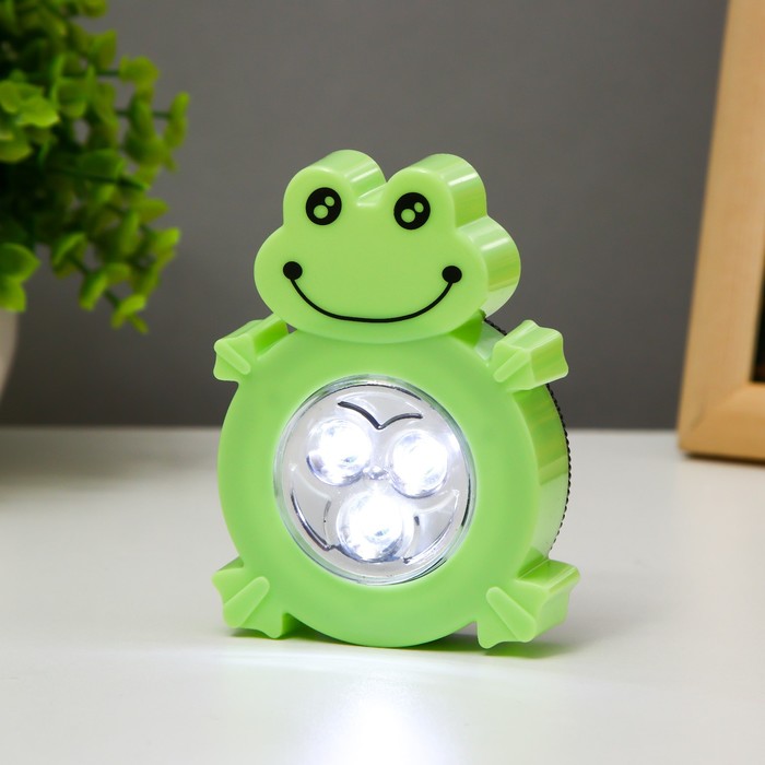 nochnik-pushlajt-ampquotljagushkaampquot-3hled-3aaa-zelenyj-7h2h9sm-risalux-9430797-7 Ночник-пушлайт "Лягушка" 3хLED 3ААА зеленый 7х2х9см RISALUX — изображение 8