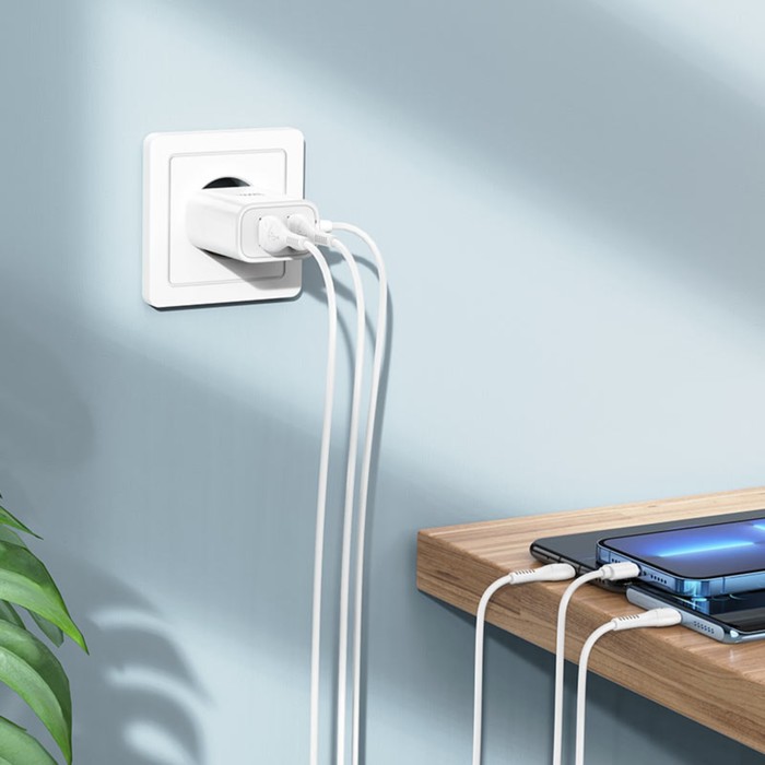 setevoe-zarjadnoe-ustrojstvo-hoco-c103a-2-usb-2.1-a-vstroennyj-kabel-lightning-1-mbeloe-9881697-7 Сетевое зарядное устройство Hoco C103A, 2 USB, 2.1 А, встроенный кабель Lightning, 1 м,белое — изображение 8