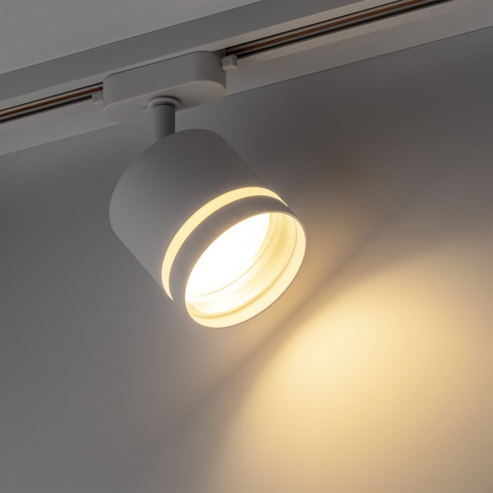 svetilnik-trek-j-artline-povoro-j-85x80mm-gx53-230v-aljumplast-4mamp178-bel-59865-1-ritter-9905133-3 Светильник трек-й ARTLINE поворо-й 85x80mm GX53 230В алюм/пласт 4м² бел 59865 1, Ritter — изображение 4