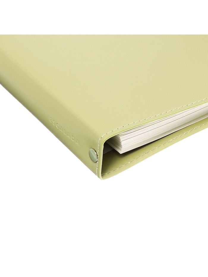 zapisnaja-knizhka-a5-120l-escalada-mjag-obl-isk-kozha-kr-bl-70-gm2-zeljonyj-10548882-3 Записная книжка А5+ 120л ESCALADA, мяг обл, иск кожа, кр бл 70 г/м2, зелёный — изображение 4